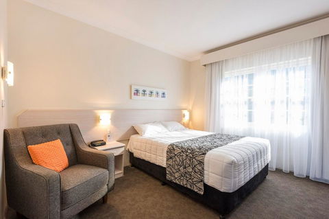 Comfort Inn All Seasons - e-Seniors 1