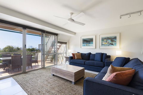 Comfortable & Stylish With Rooftop Spa - e-Seniors 3