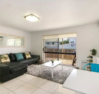 Contemporary 2 Bedroom Beachfront Apartment - e-Seniors