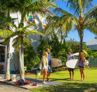 Coolangatta YHA Backpackers - e-Seniors
