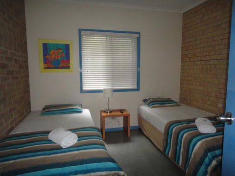 Coolum Budget Accommodation - e-Seniors 3