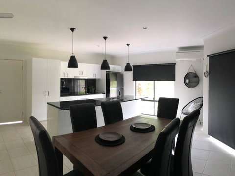 Cooya Beach - Ultimate Tropical Getaway - e-Seniors 1