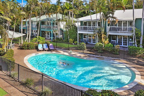 Coral Beach Noosa Resort - e-Seniors 0