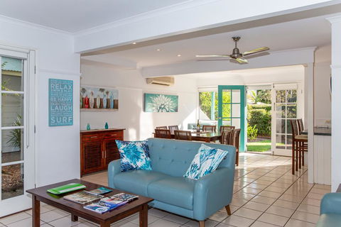 Coral Beach Noosa Resort - e-Seniors 2