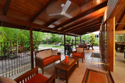 Coral Gardens Port Douglas - e-Seniors 1