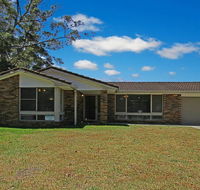 Corner Haven - family retreat with outdoor living - e-Seniors