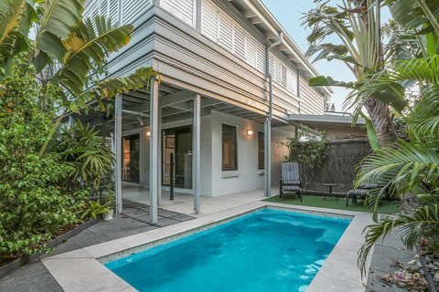 Cosy But Cool, Sunshine Beach - e-Seniors 0