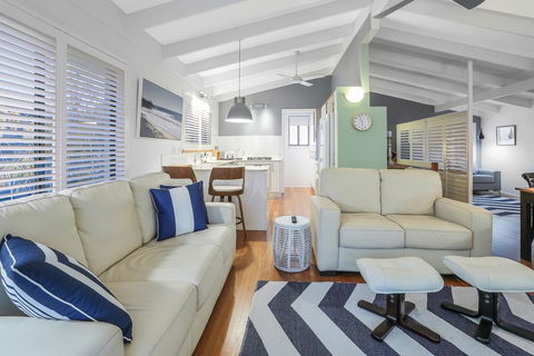 Cosy But Cool, Sunshine Beach - e-Seniors 3