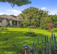 Cosy Californian Bungalow - e-Seniors