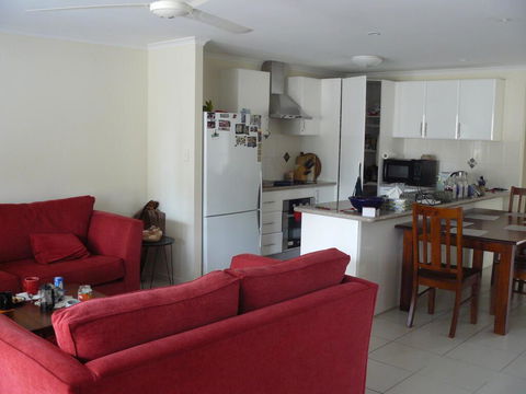 Cosy Home In Yandina - e-Seniors 1
