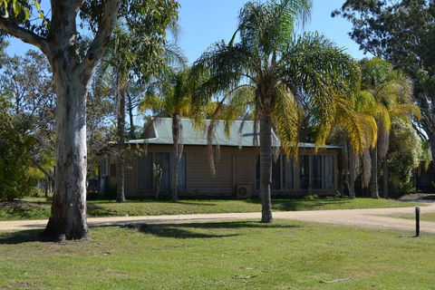 Cottage Port Stephens / Swan Bay, NSW - e-Seniors 0