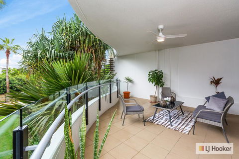 COTTON BEACH 85 - PRIVATE Mid Floor APARTMENT - e-Seniors 2