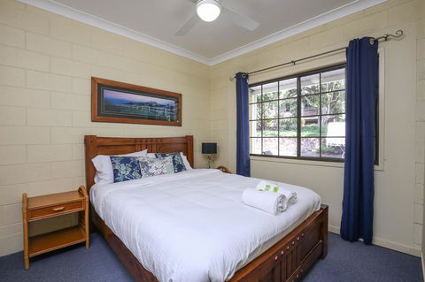 Country Lodge Motel - e-Seniors 1