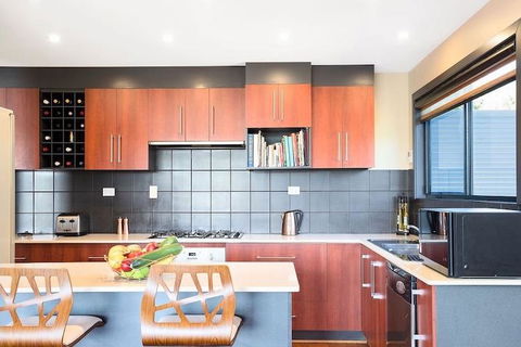 Cove View Retreat - e-Seniors 3