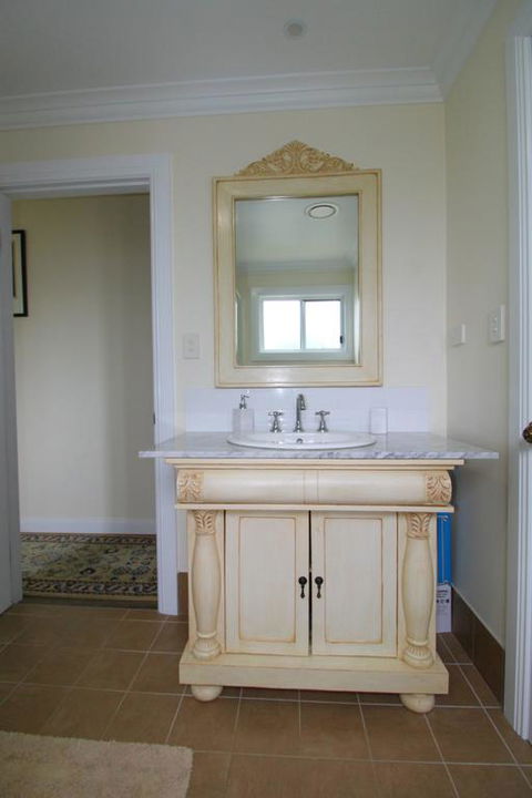 Crescent Haven, 2A View Street, - e-Seniors 3