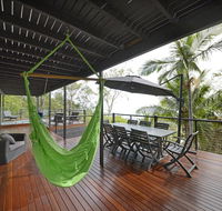 Crusoe's Beach House - Airlie Beach - e-Seniors
