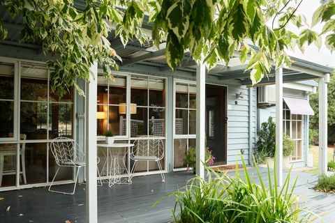 Cumquat Cottage - e-Seniors 1