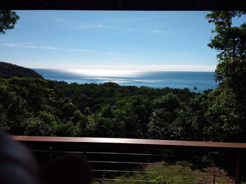 Daintree Oceanview Retreat - Holiday Home - e-Seniors 0