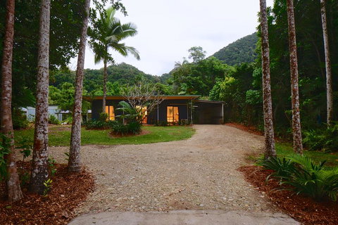 Daintree Rainforest Beach House - e-Seniors 0