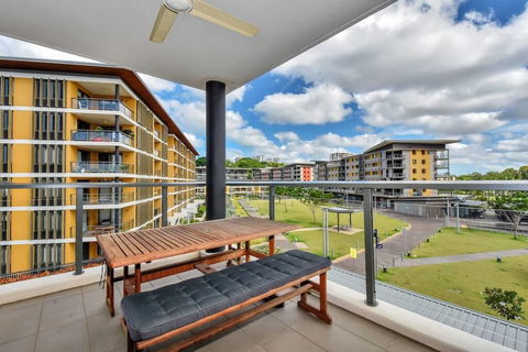 Darwin Waterfront Luxury Apartment - e-Seniors 3