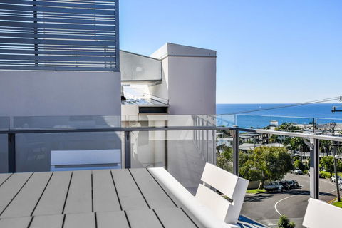 Designer Beach Apartment - Saffire Mooloolaba - e-Seniors 1