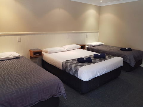 Dirranbandi Motor Inn - e-Seniors 3
