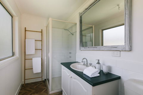 DOVESTONES BY THE SEA - INVERLOCH - e-Seniors 3