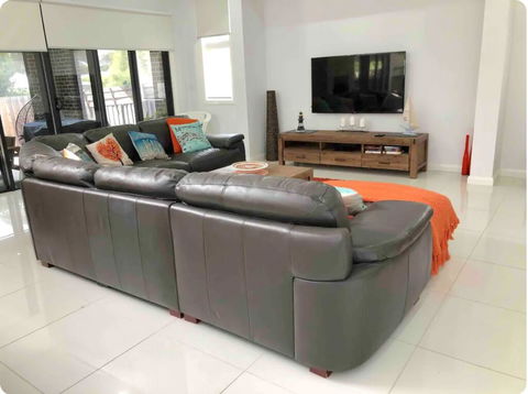 Dromana Spacious Family Getaway Indoor Outdoor Living - e-Seniors 1