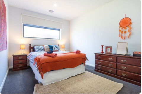 Dromana Spacious Family Getaway Indoor Outdoor Living - e-Seniors 3