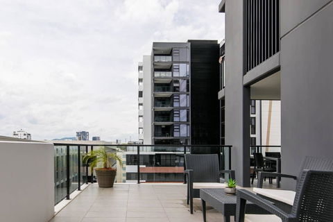 Edmondstone Arena Apartment - e-Seniors 3