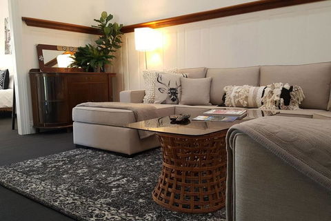 Edward Lane Apt3 - e-Seniors 2