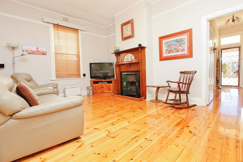 Emaroo Cottages Broken Hill - e-Seniors 3