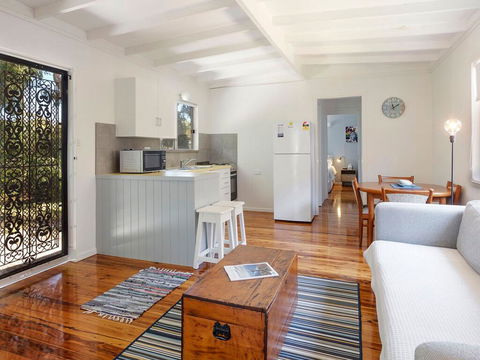 Enjoy The Soothing Sea Breeze - e-Seniors 0