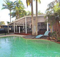 FABULOUS HOLIDAY HIDEAWAY - COOLUM BEACH - e-Seniors