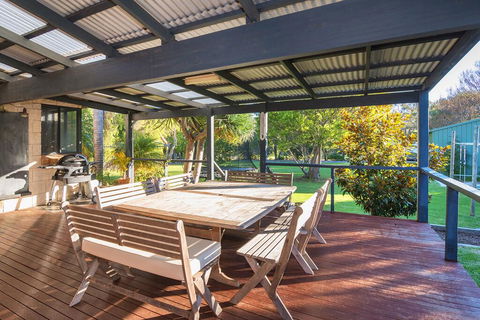 Family Friendly Holiday Haven - e-Seniors 0