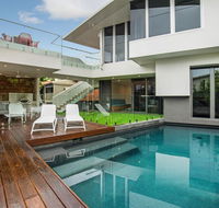 Flawless  modern luxury Sunshine Beach - e-Seniors