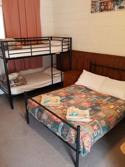 Flinders Ranges Motel - The Mill - e-Seniors 1