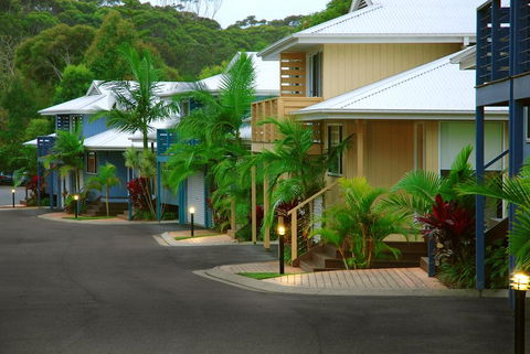Flynns On Surf Beach Villas - e-Seniors 0