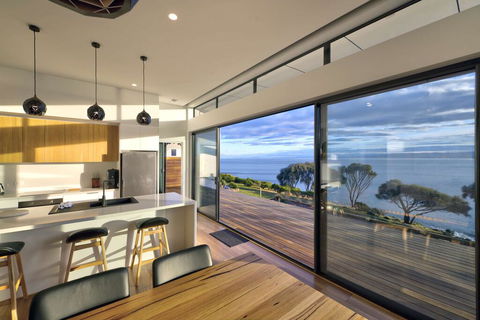 Freycinet Coastal Retreat - e-Seniors 3