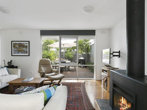 Front Beach Shack - Renovated House In A Quiet Location - e-Seniors 3