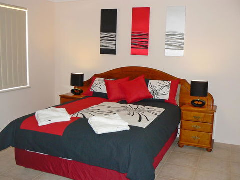Geraldton Luxury Vacation Home - e-Seniors 0