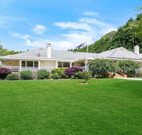 Gerron Park - country luxe tennis court and pool - e-Seniors
