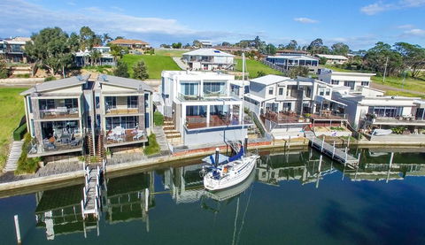 Gippsland Lakehouse - e-Seniors 0