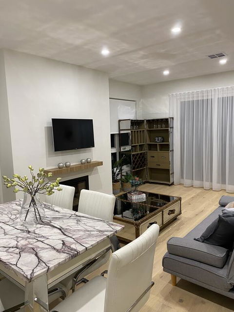 Gisborne - e-Seniors 0