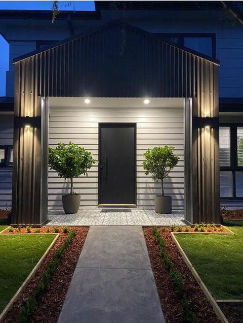 Gisborne - e-Seniors 3