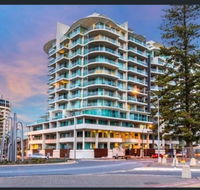 Glenelg Getaway 3 bedroom apartment - e-Seniors
