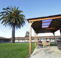 Golden Palms Motel - e-Seniors