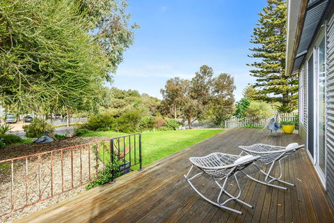 Goolwa Pelican Cottage - e-Seniors 0