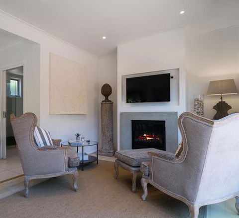 Grand Capella Villa 1 - e-Seniors 1