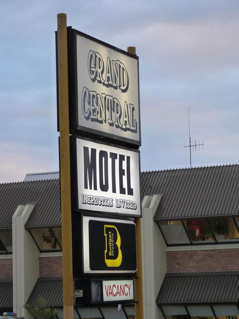 Grand Central Motel - e-Seniors 3